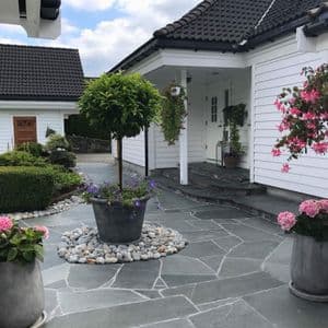 Alta Mellomburd Skifer-i-hagen-ATS-00816