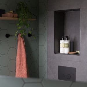 Badet er laget i samarbeid med Foss til deres “Ha det på badet” serie
