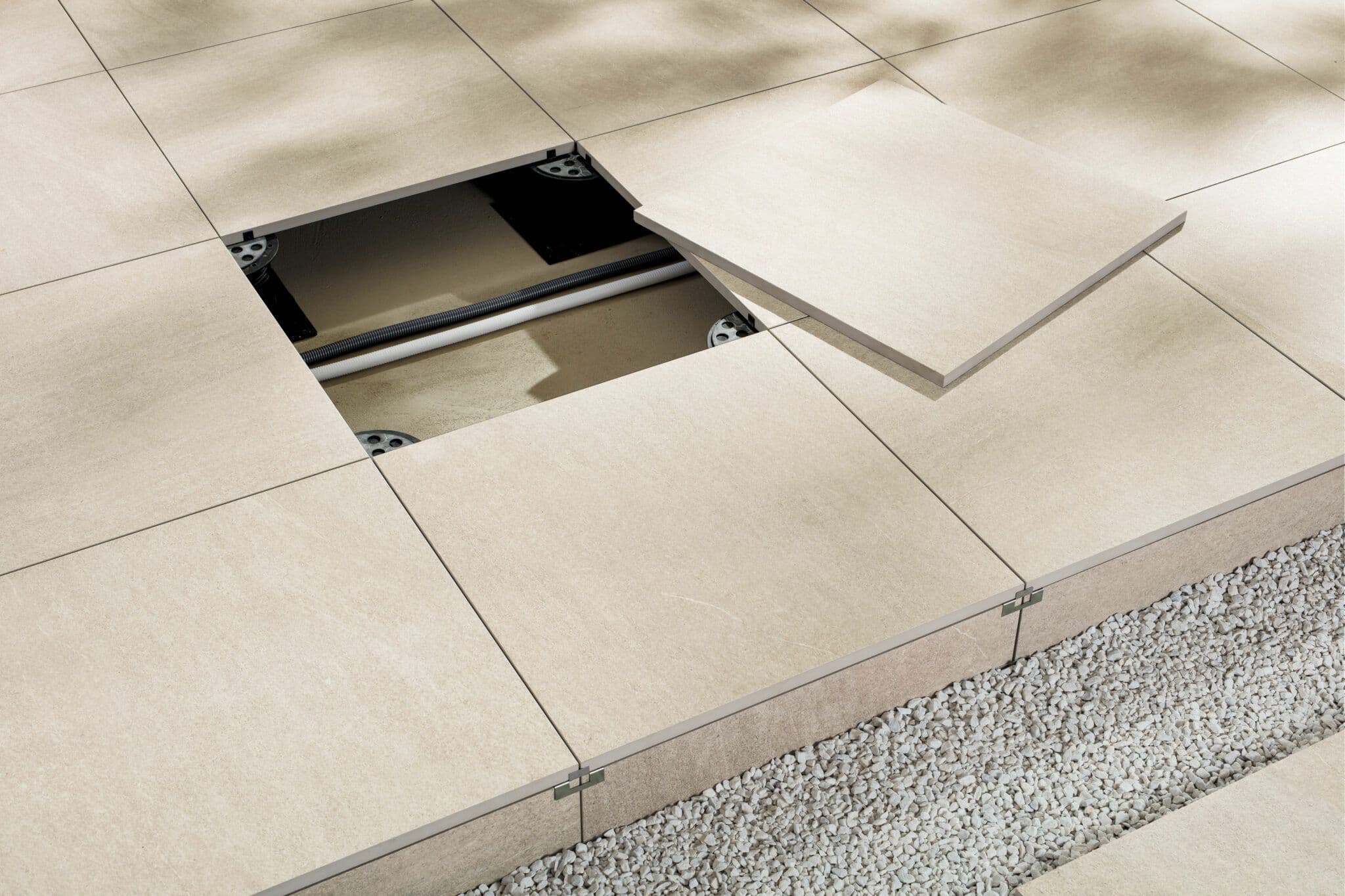 RAKDAR66735_Pro-Solid-Beige-OUTDOOR_9167